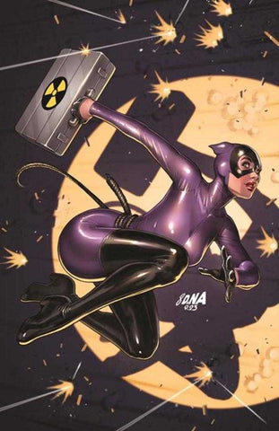 Catwoman #61 Cover A David Nakayama